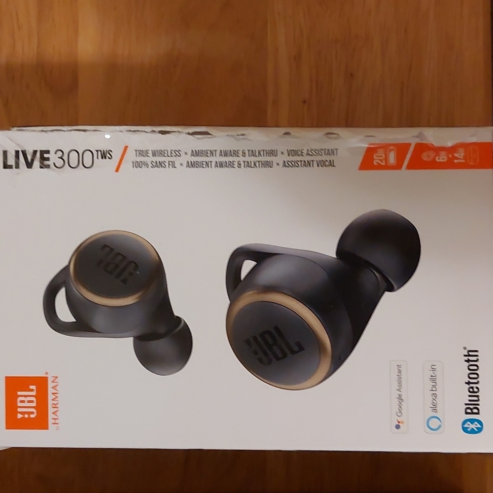 JBL by HARMAN, LIVE 300TWS, wireless earbuds, black
